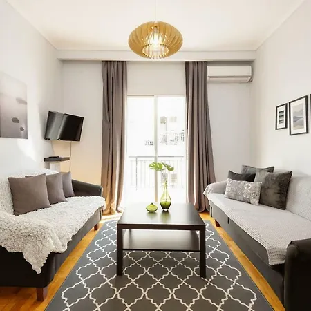 Upscale And Spacious 3br * Thessaloniki