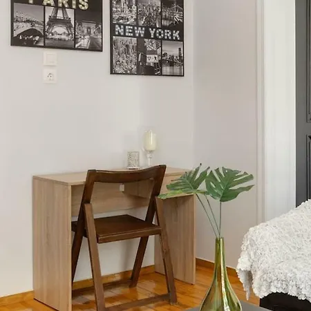 Upscale And Spacious 3br Apartment *