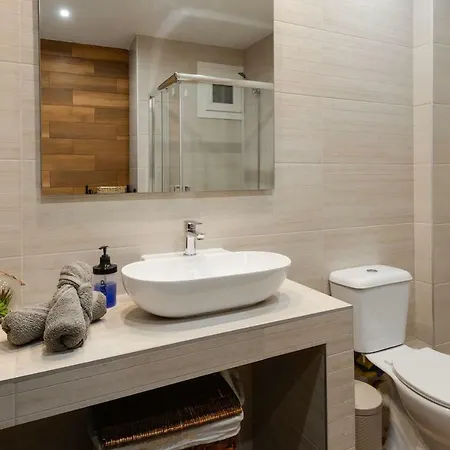 Upscale And Spacious 3br Thessaloniki