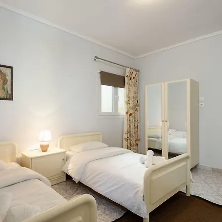Apartment Upscale And Spacious 3br Thessaloniki